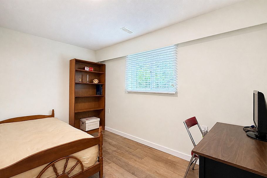 2184 E 35th Avenue Vancouver, BC - 24