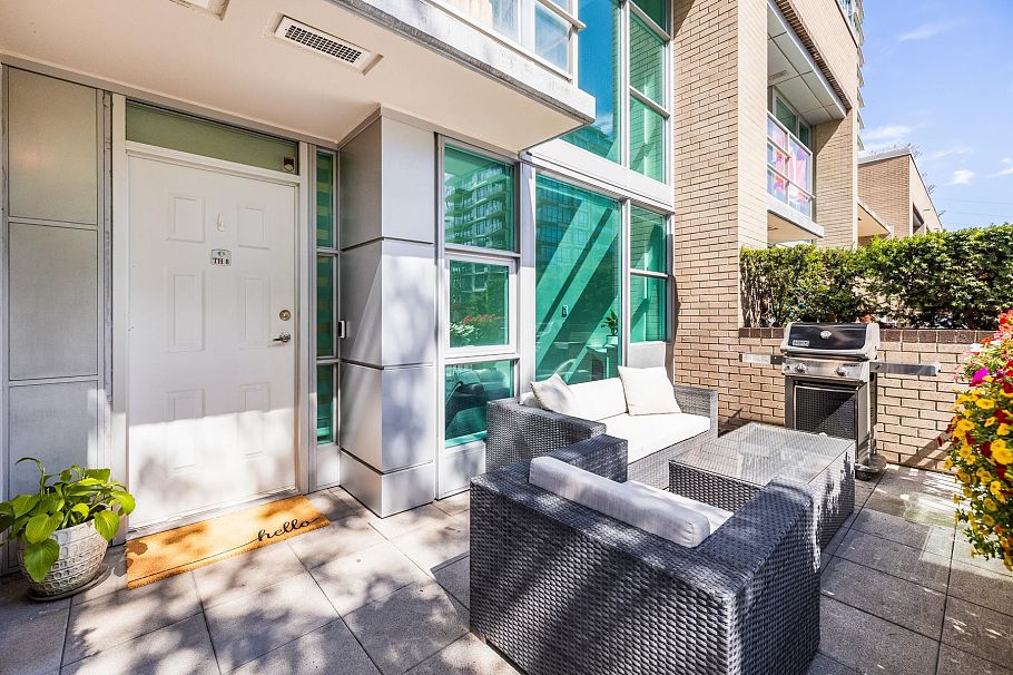 TH8 168 E Esplanade Avenue North Vancouver, BC - 4