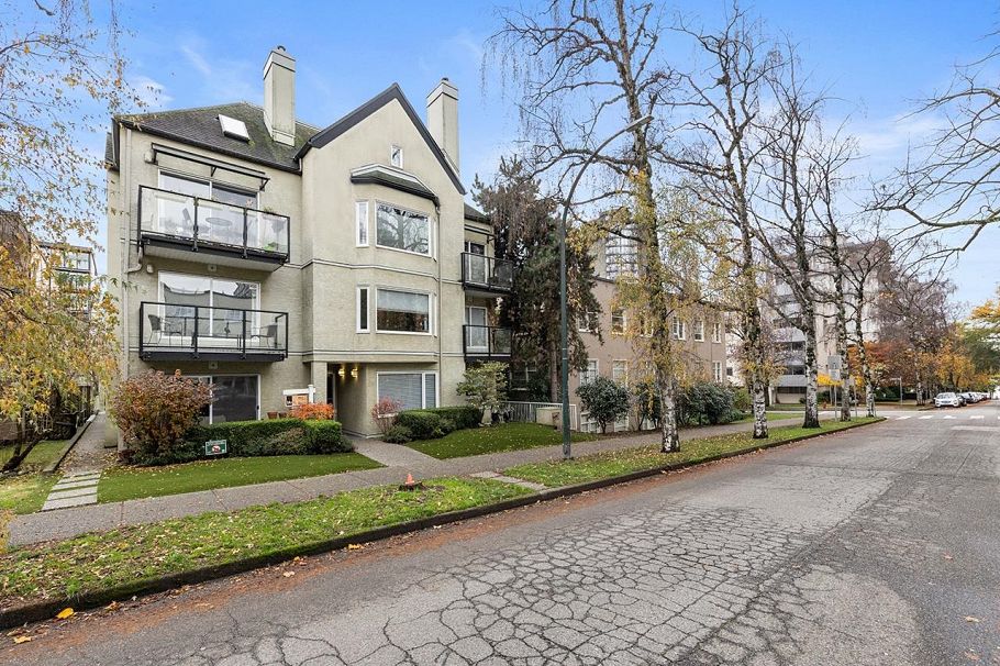 201 1554 Burnaby Street Vancouver, BC - 18