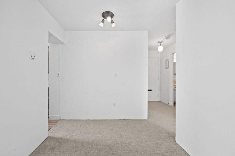 203 1250 Burnaby Street Vancouver, BC - 9