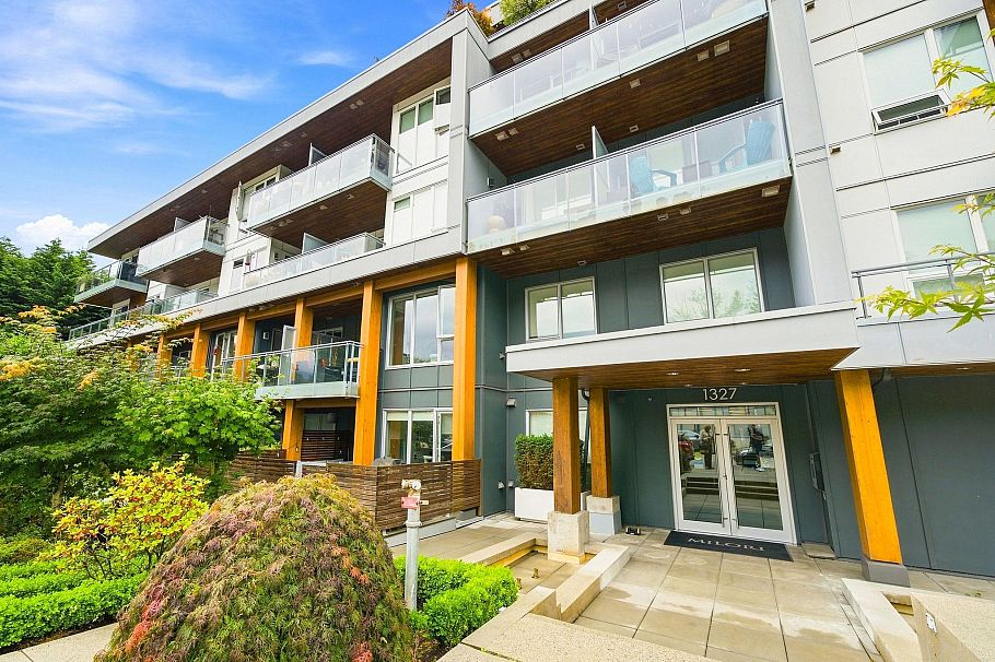 401 1327 Draycott Road North Vancouver, BC - 34