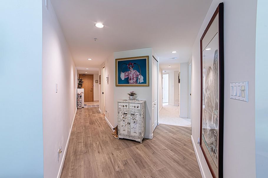 212 688 Fairchild Road Vancouver, BC - 7