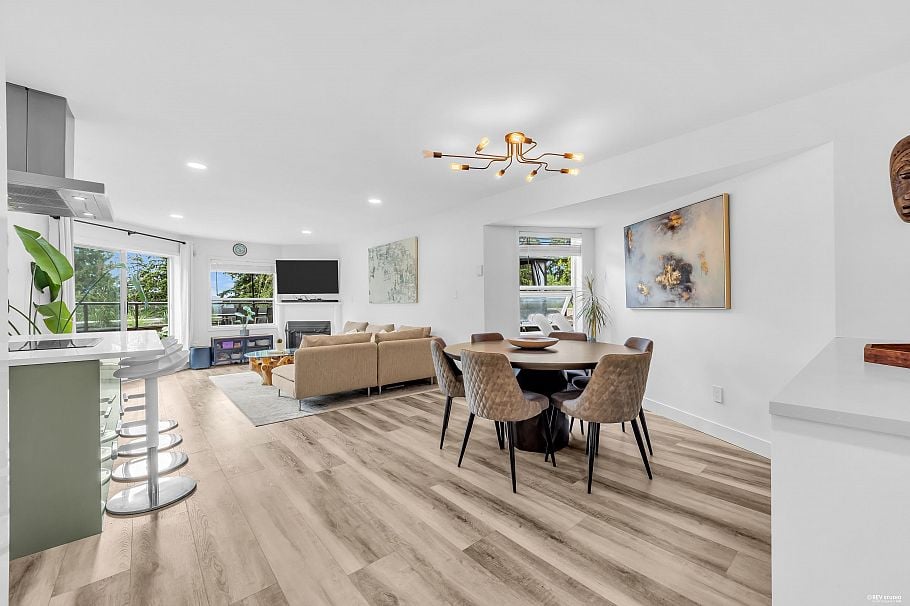 604 1500 Ostler Court North Vancouver, BC - 11