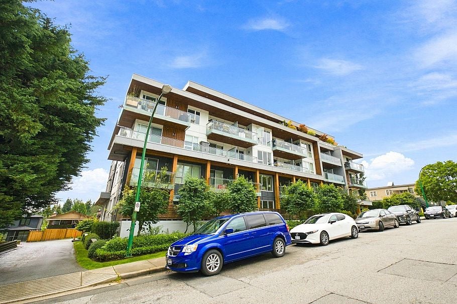 401 1327 Draycott Road North Vancouver, BC - 26
