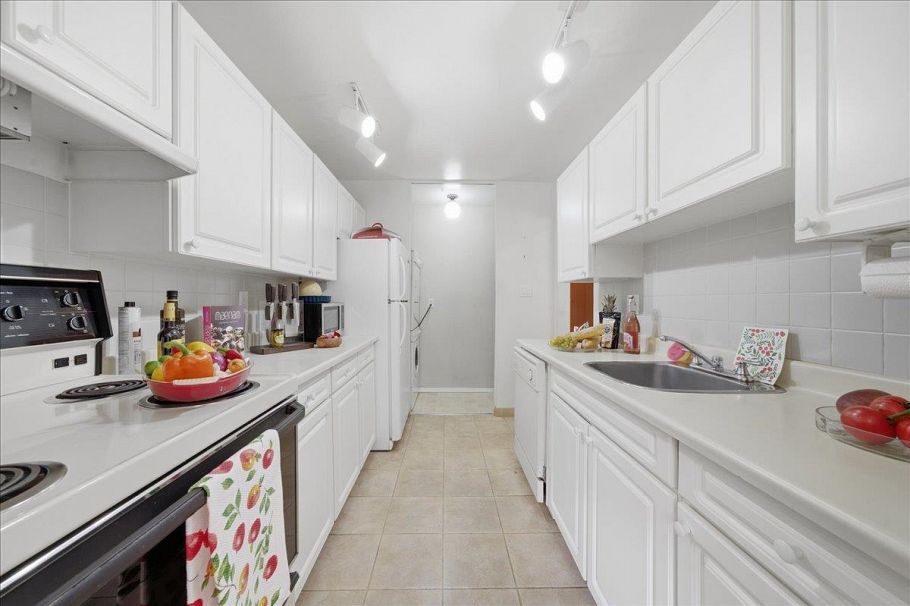202 1710 13th Avenue Vancouver, BC - 15