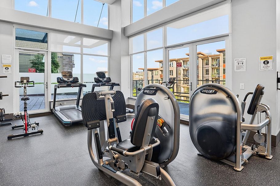902 1210 E 27th Street North Vancouver, BC - 23
