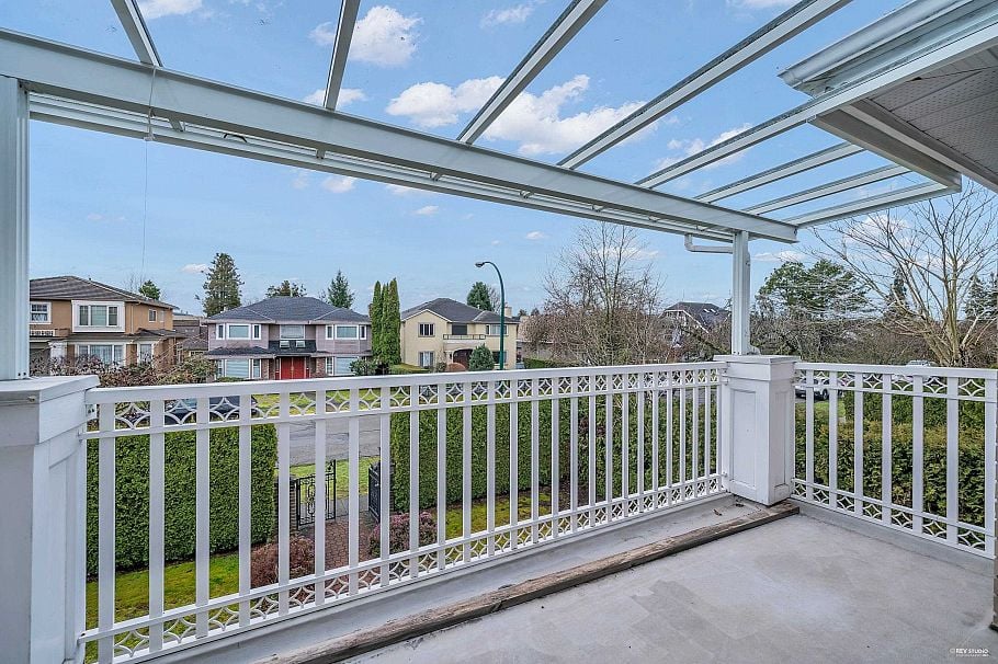 1945 W 44th Avenue Vancouver, BC - 22