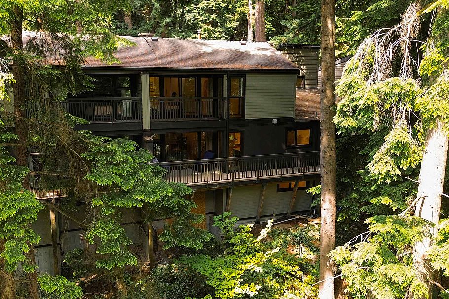 1139 Heritage Boulevard North Vancouver, BC - 38