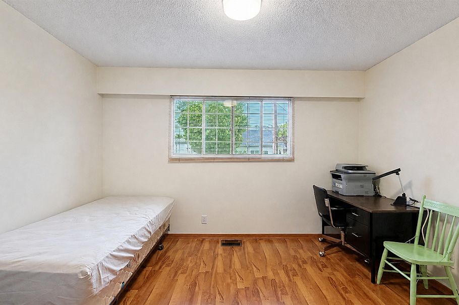 2184 E 35th Avenue Vancouver, BC - 17