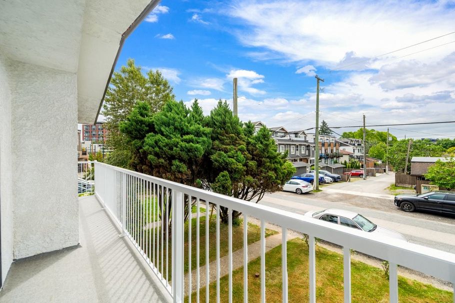 2539 E 34th Avenue Vancouver, BC - 16