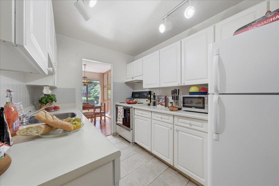 202 1710 13th Avenue Vancouver, BC - 14