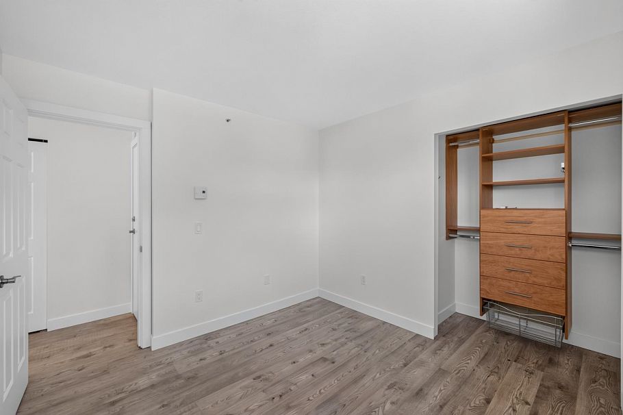 401 688 E 16th Avenue Vancouver, BC - 31