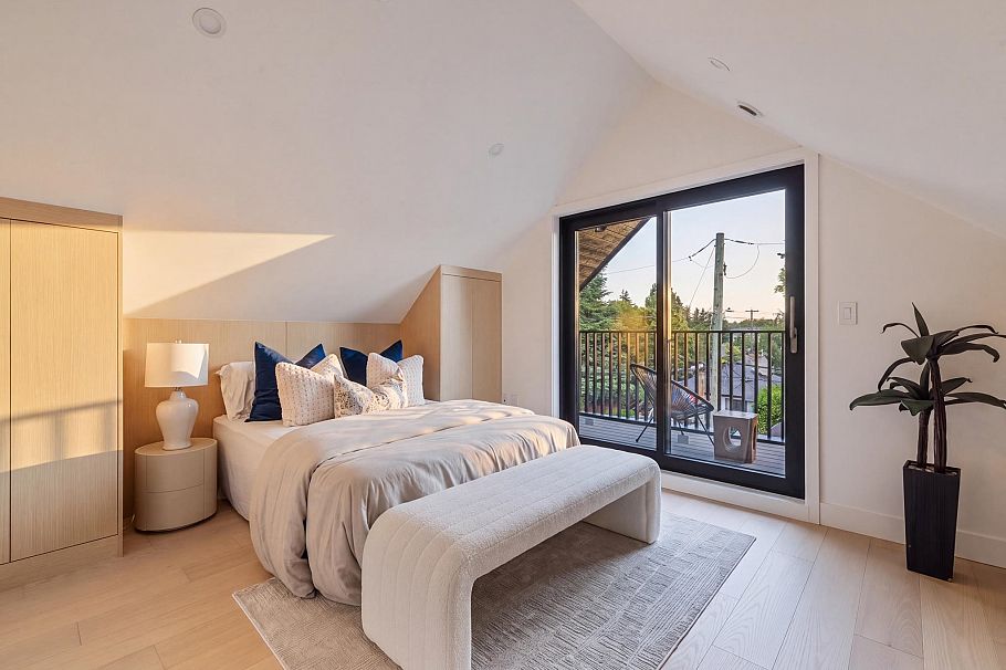 2 4956 Chester Street Vancouver, BC - 17