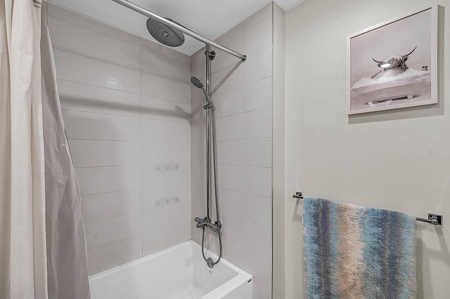 401 1496 Charlotte Road North Vancouver, BC - 25