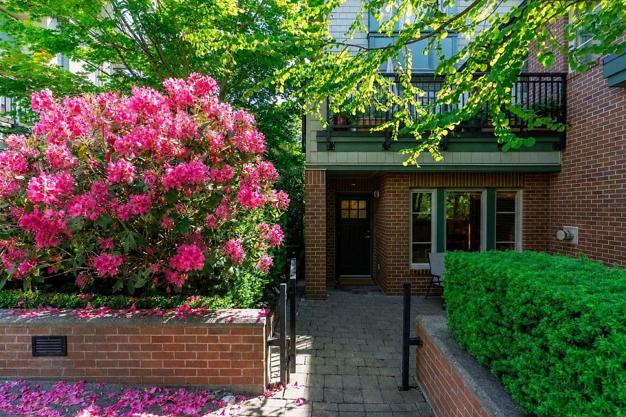 6230 Logan Lane Vancouver, BC - 35