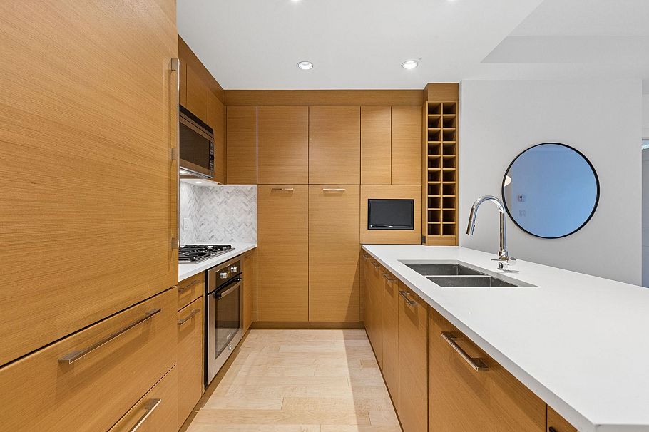 105 5868 Agronomy Road Vancouver, BC - 2