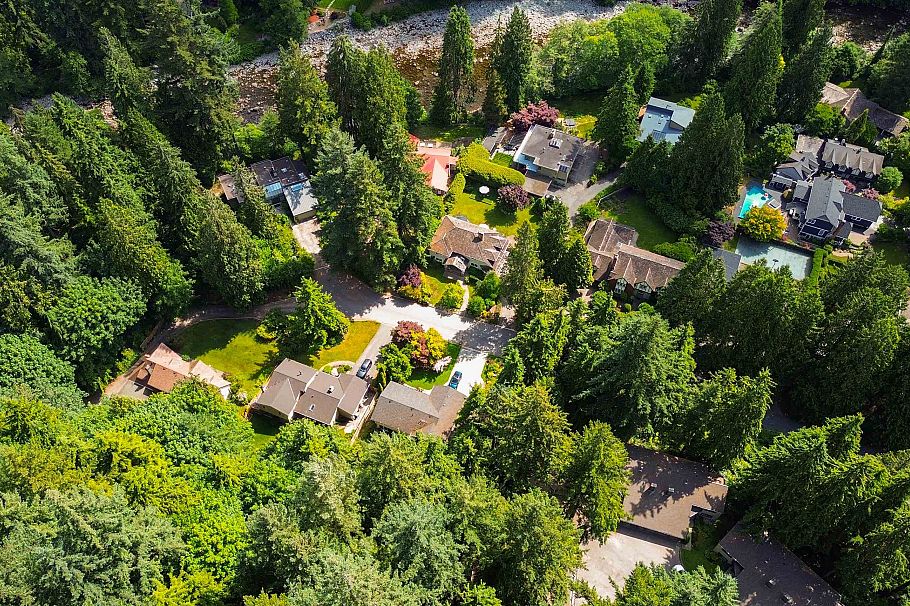 1139 Heritage Boulevard North Vancouver, BC - 39