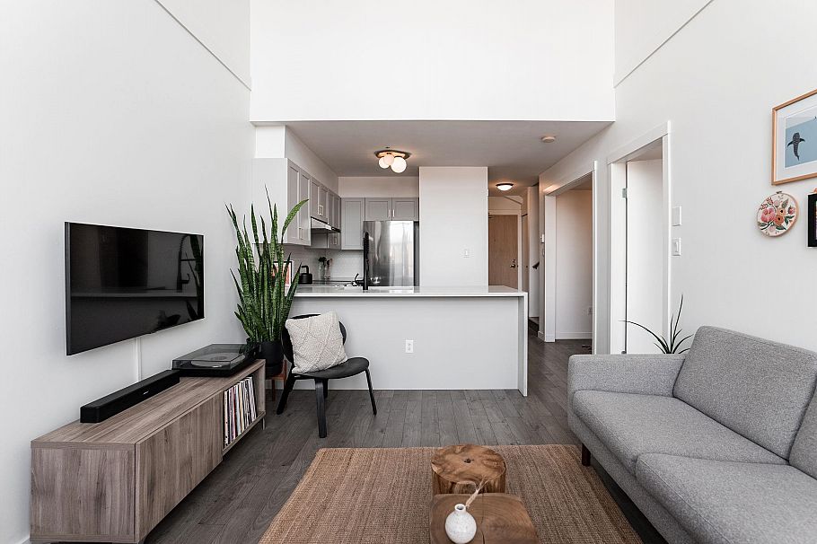 327 418 E Broadway Street Vancouver, BC - 6