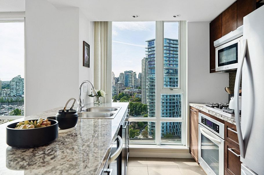 2106 918 Cooperage Way Vancouver, BC - 15