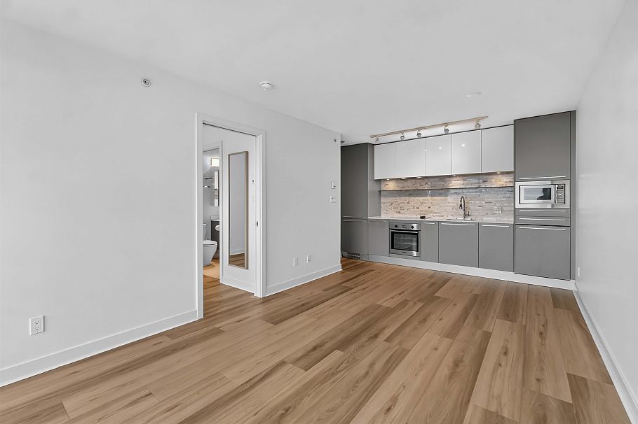 2206 8131 Nunavut Lane Vancouver, BC - 10