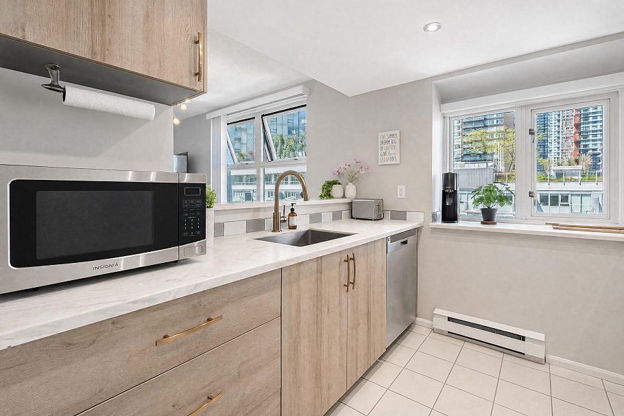 B901 1331 Homer Street Vancouver, BC - 13