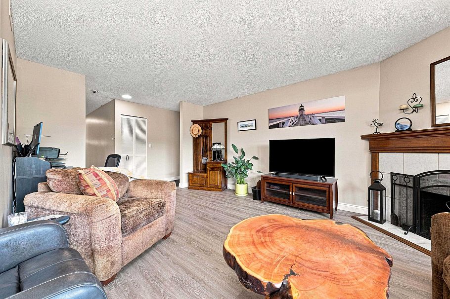 1059 Old Lillooet Road North Vancouver, BC - 6