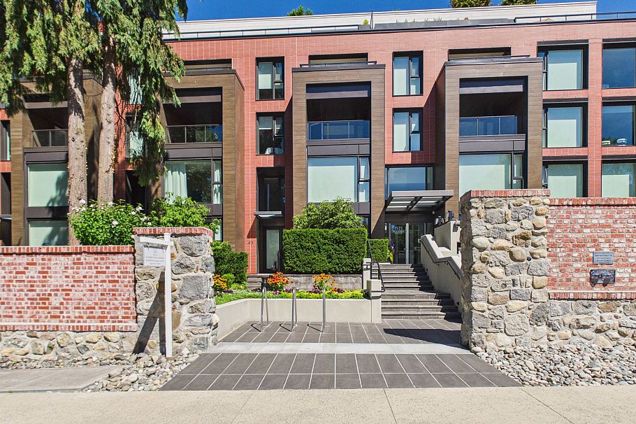 1573 W 57 Avenue Vancouver, BC - 36