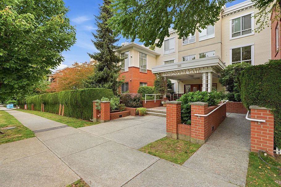333 383 E 37th Avenue Vancouver, BC - 2