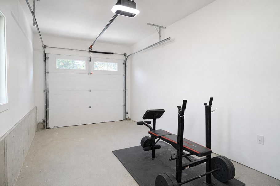 3586 W 42nd Avenue Vancouver, BC - 26