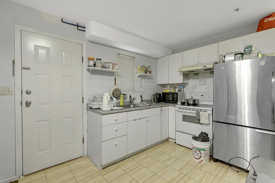 1457 E 18th Avenue Vancouver, BC - 26