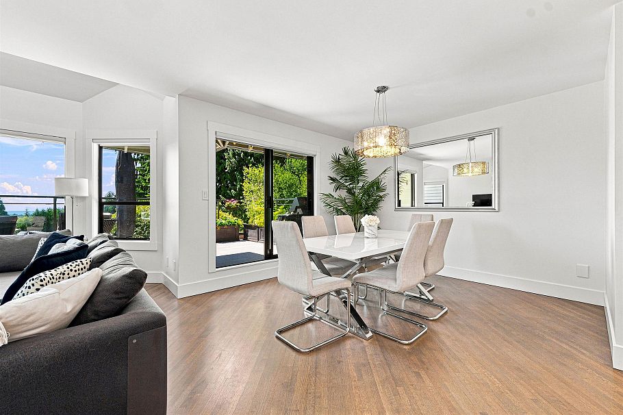 5723 Owl Court North Vancouver, BC - 5
