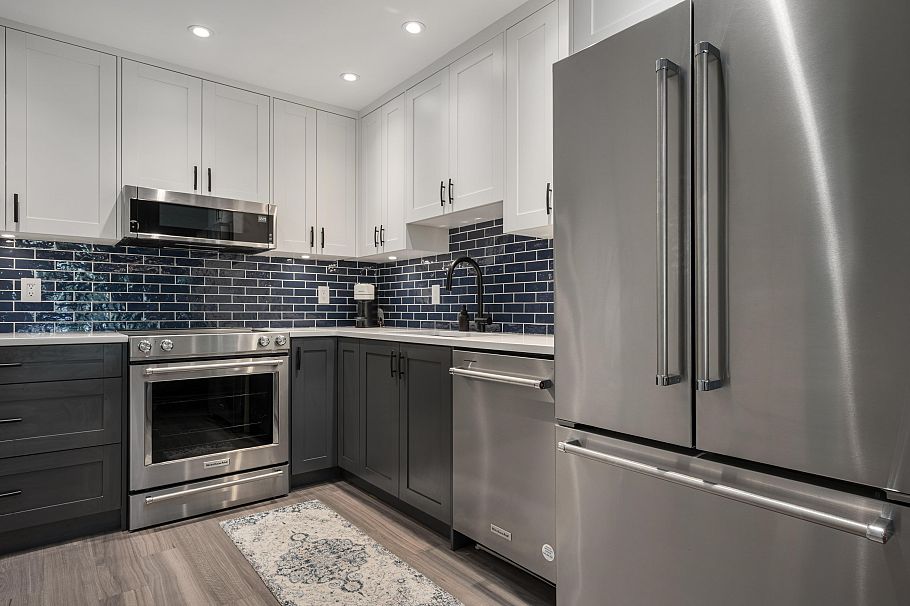 203 825 W 15th Avenue Vancouver, BC - 3