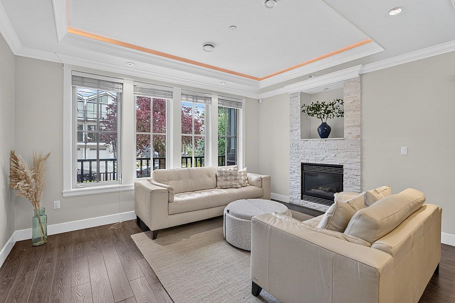 1010 E 55th Avenue Vancouver, BC - 4