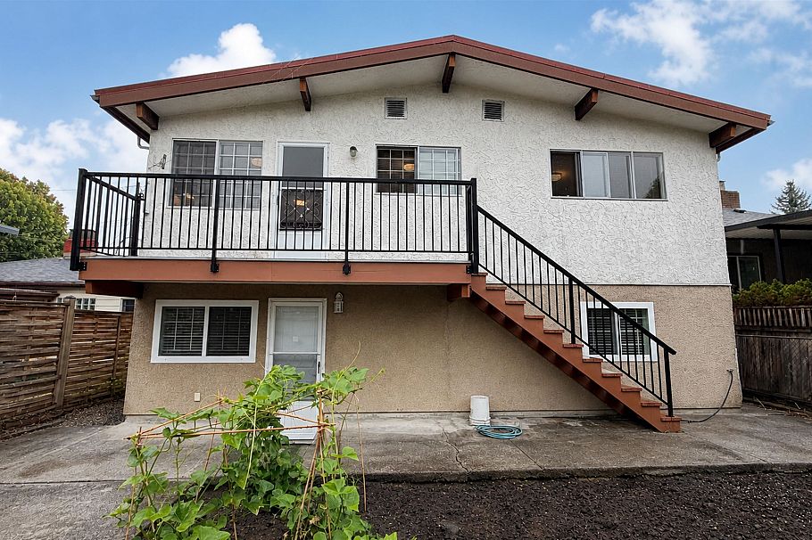 2184 E 35th Avenue Vancouver, BC - 29