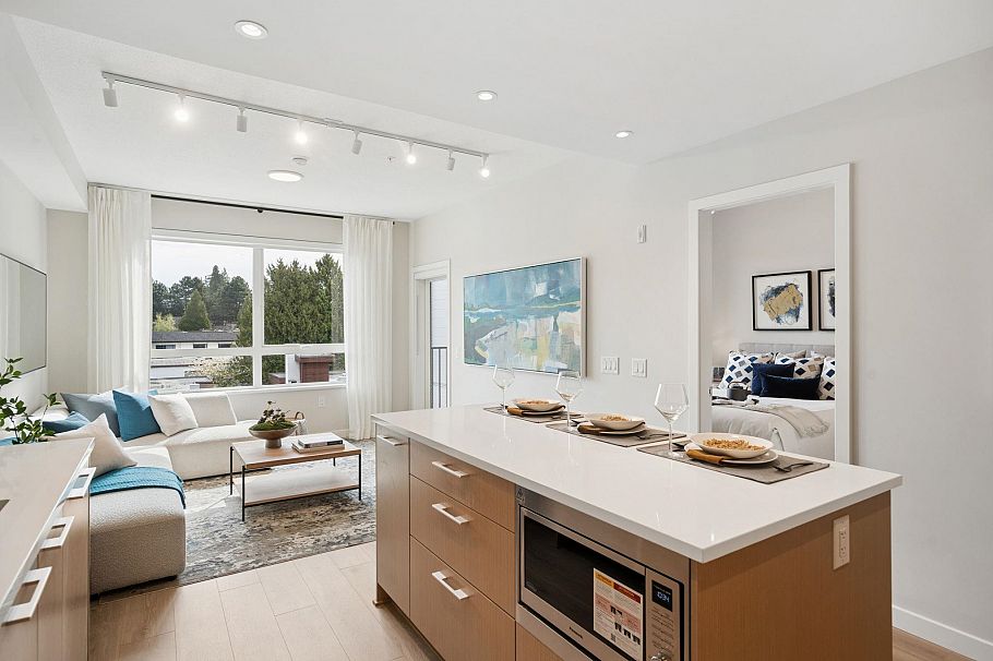 515 110 E 17th Street North Vancouver, BC - 5