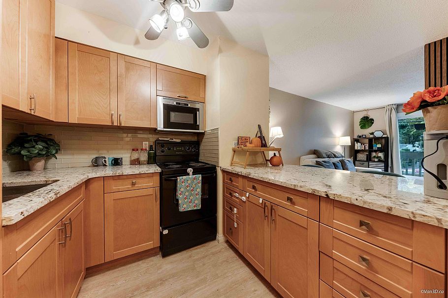210 1545 E 2nd Avenue Vancouver, BC - 5