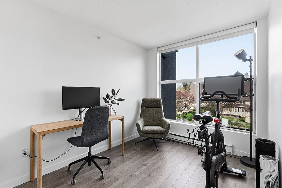 327 418 E Broadway Street Vancouver, BC - 23