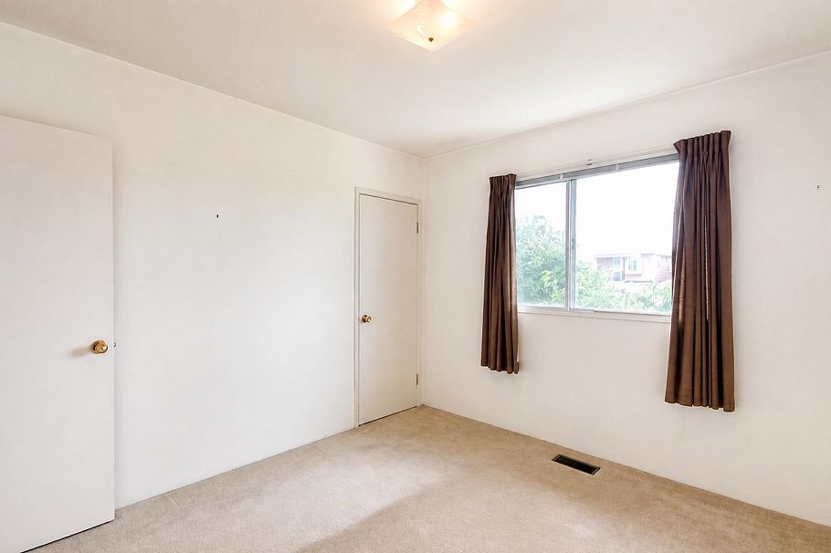 2748 E 6th Avenue Vancouver, BC - 23