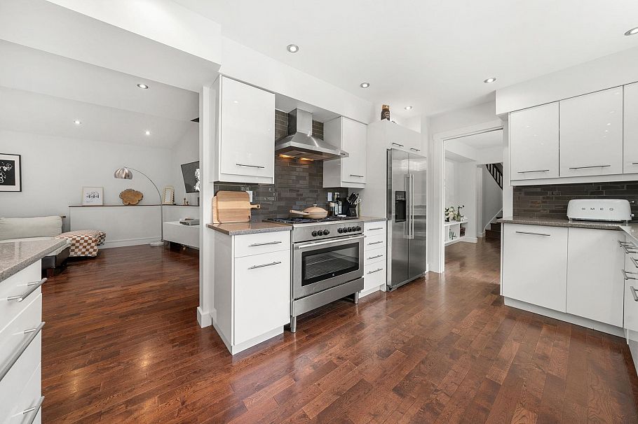 2086 Rivergrove Place North Vancouver, BC - 8