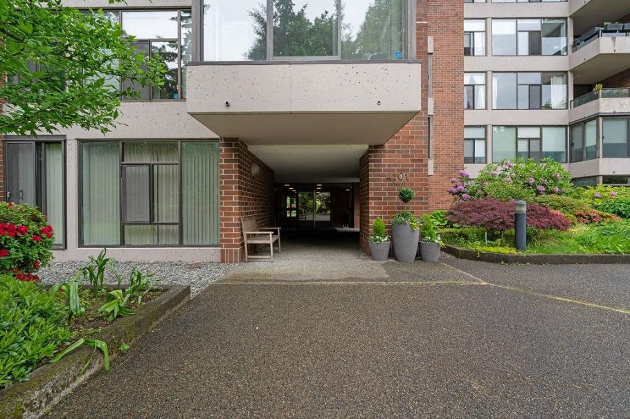 305 4101 Yew Street Vancouver, BC - 23
