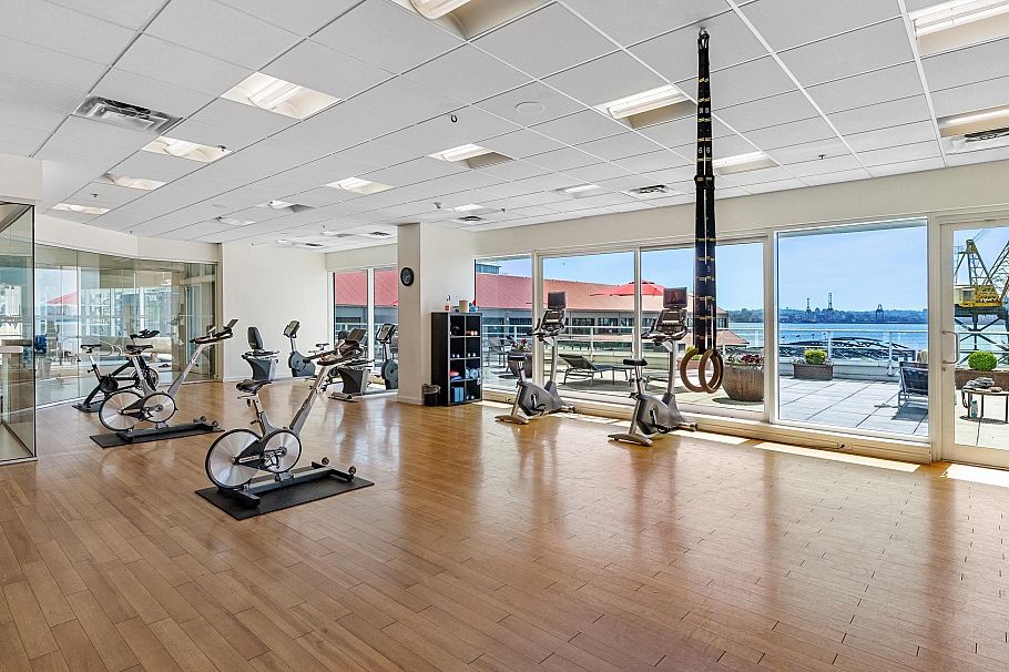 TH8 168 E Esplanade Avenue North Vancouver, BC - 25