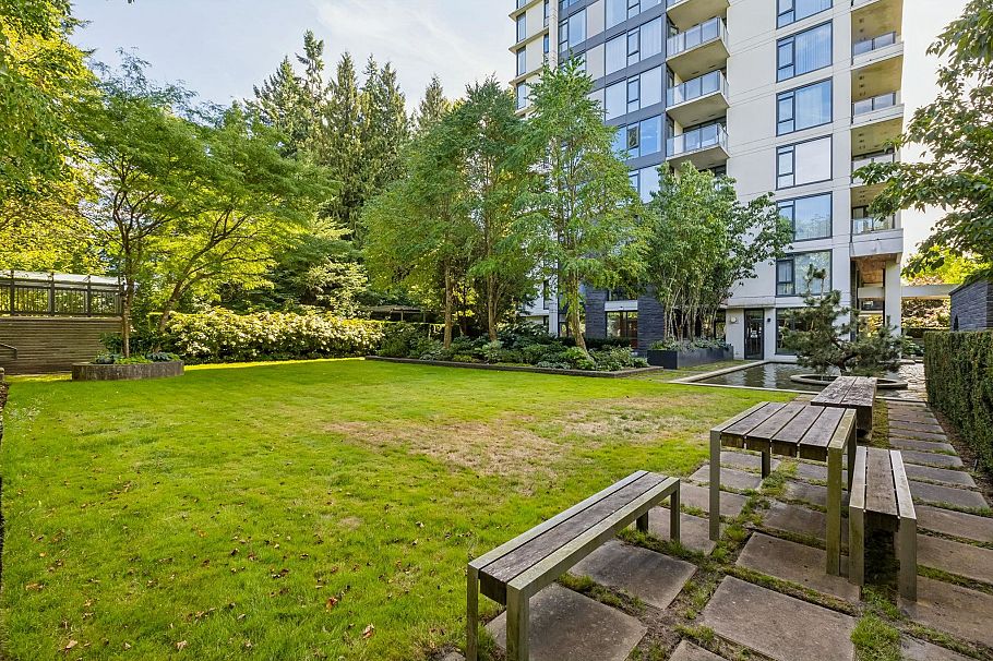 105 5868 Agronomy Road Vancouver, BC - 32