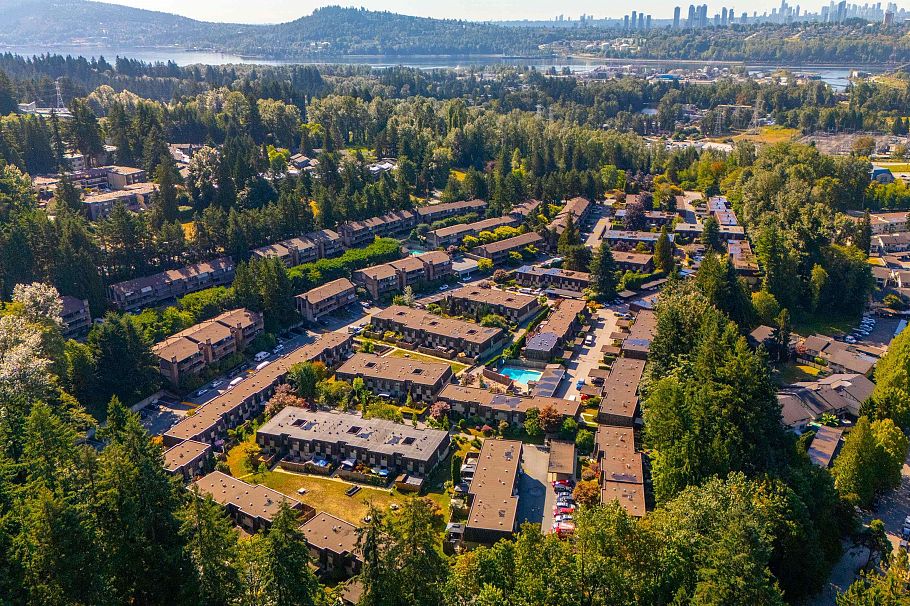 1059 Old Lillooet Road North Vancouver, BC - 34