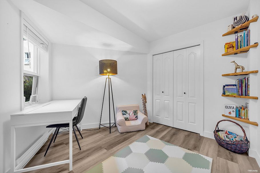604 1500 Ostler Court North Vancouver, BC - 23