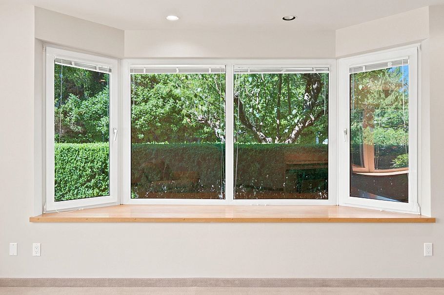 305 E 17th Street North Vancouver, BC - 14