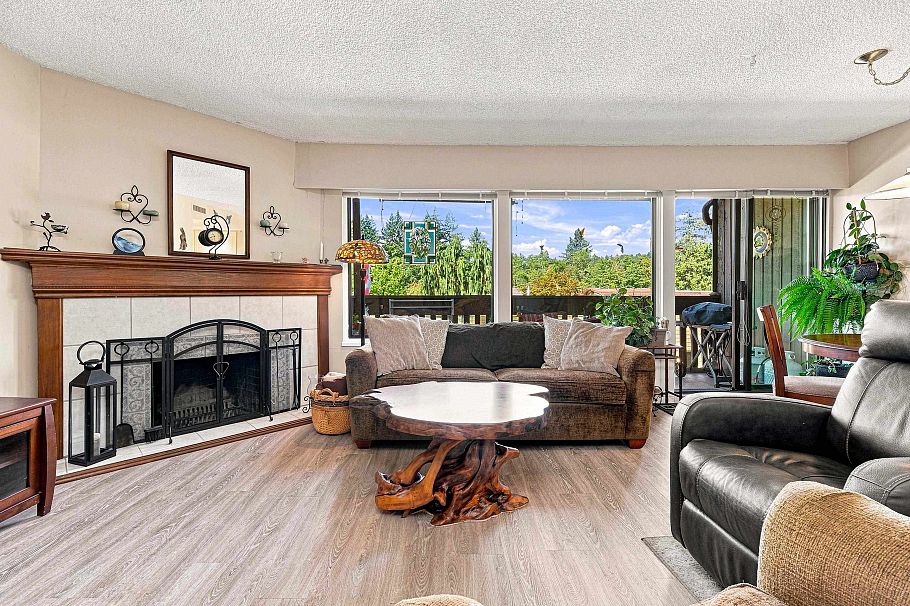 1059 Old Lillooet Road North Vancouver, BC - 8