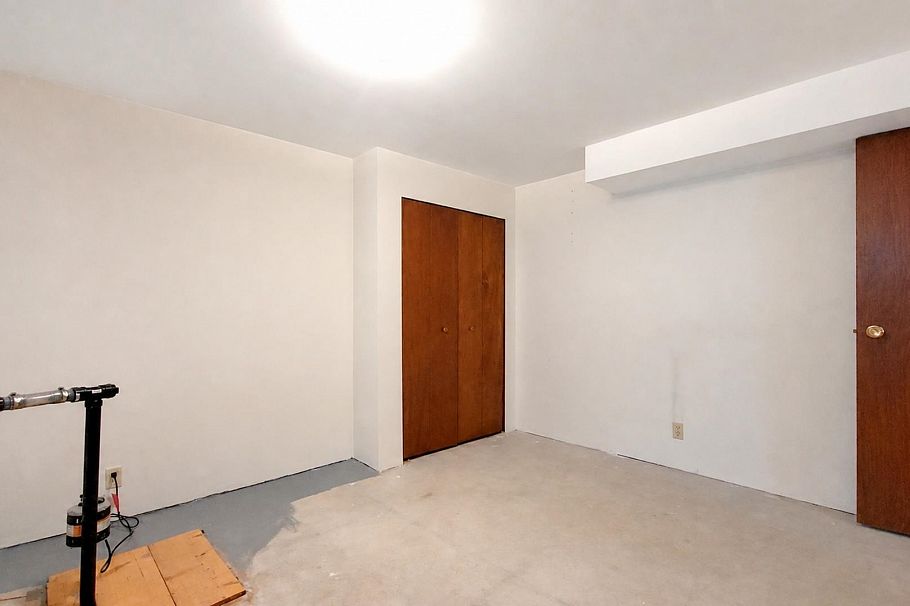 2748 E 6th Avenue Vancouver, BC - 30
