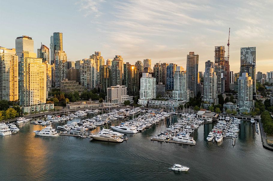 493 Broughton Street Vancouver, BC - 2