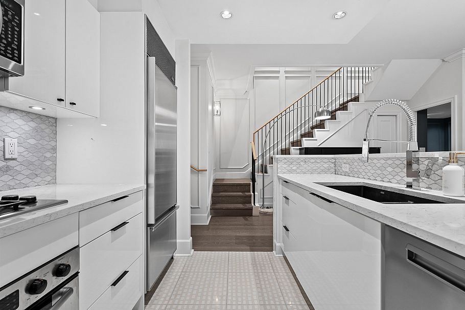 493 Broughton Street Vancouver, BC - 14