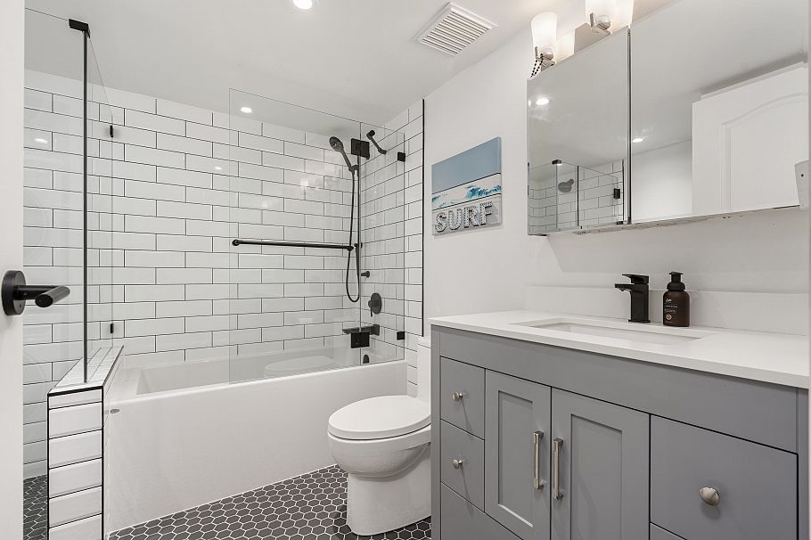 203 825 W 15th Avenue Vancouver, BC - 21